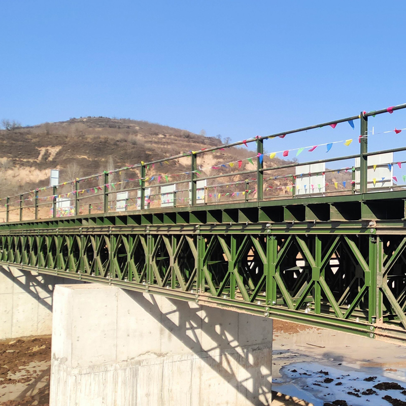  Isang tulay ng trestle